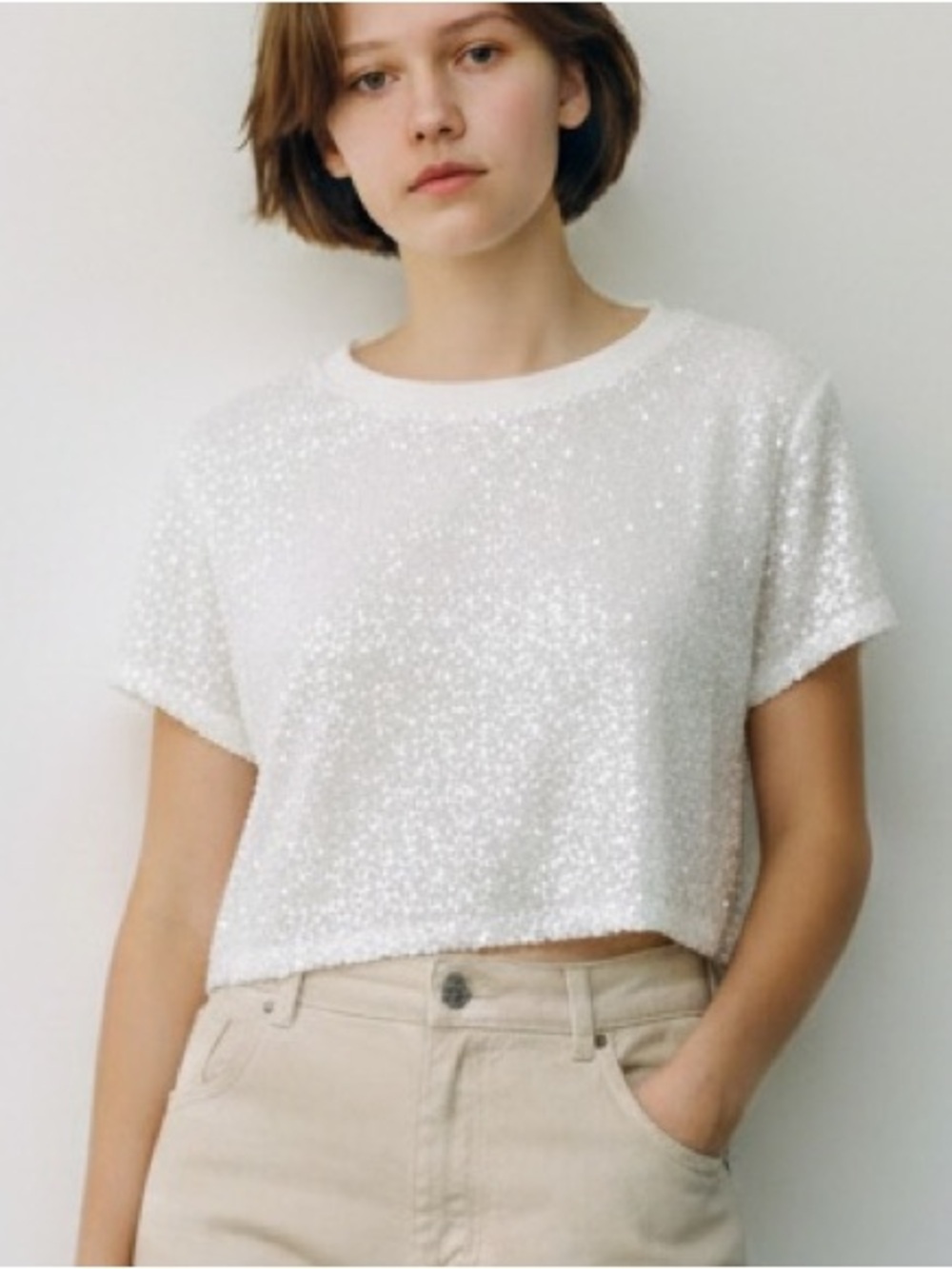 Rachel Zoe White Cropped Shimmer Lined Tee Size Med